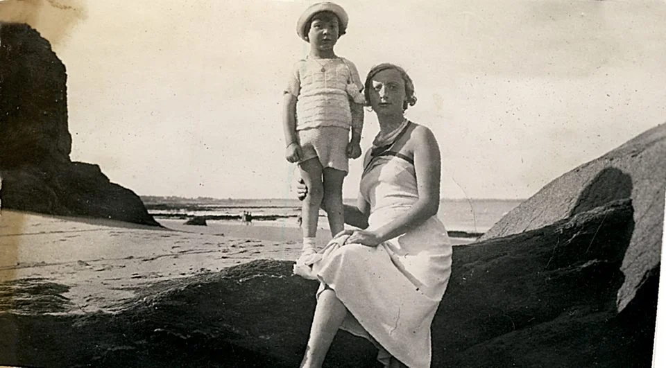 Paul Verbois enfant avec sa mère